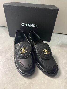 Chanel Women's Black Loafer